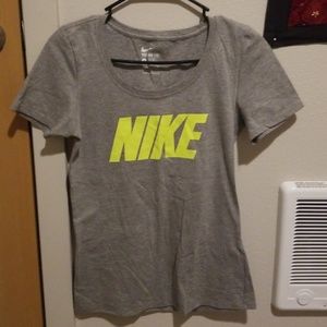 Nike tee